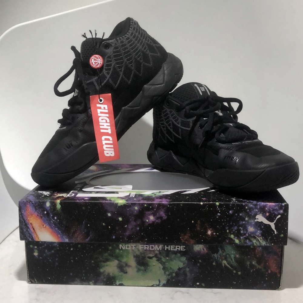 MB1 JR PUMA BLACK TAGS INCLUDED SIZE 7 BOX INCLUDED SUBJECT 01 M.E.L.O.